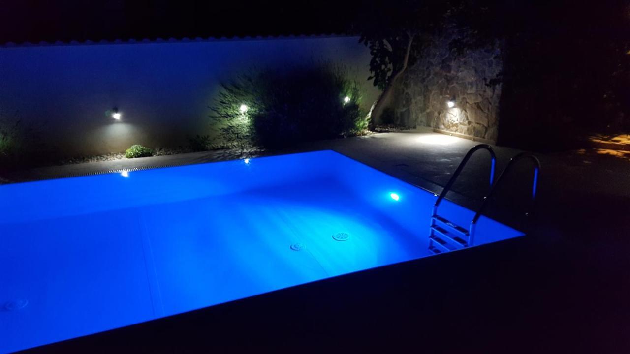 Villa Luna Sutomiscica Exteriör bild
