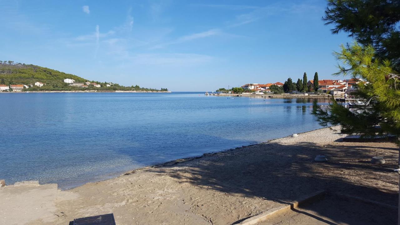 Villa Luna Sutomiscica Exteriör bild